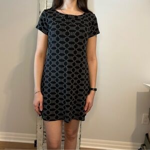 H&M 70s style short sleeve mini dress 100% cotton size 6 black and grey
